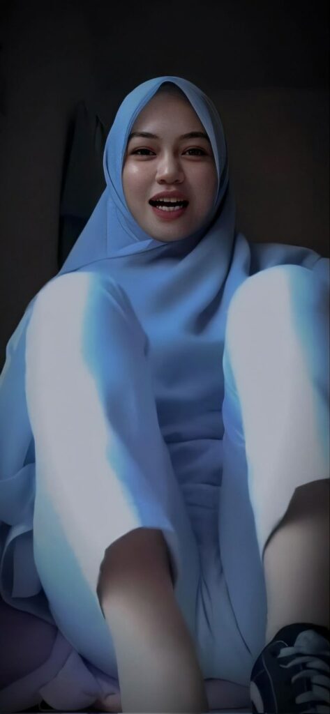 Guru Viral Hijab Indonesia Bu Salsa Tutorial Hati Senang Berbunga-Bunga Top Trend 2025